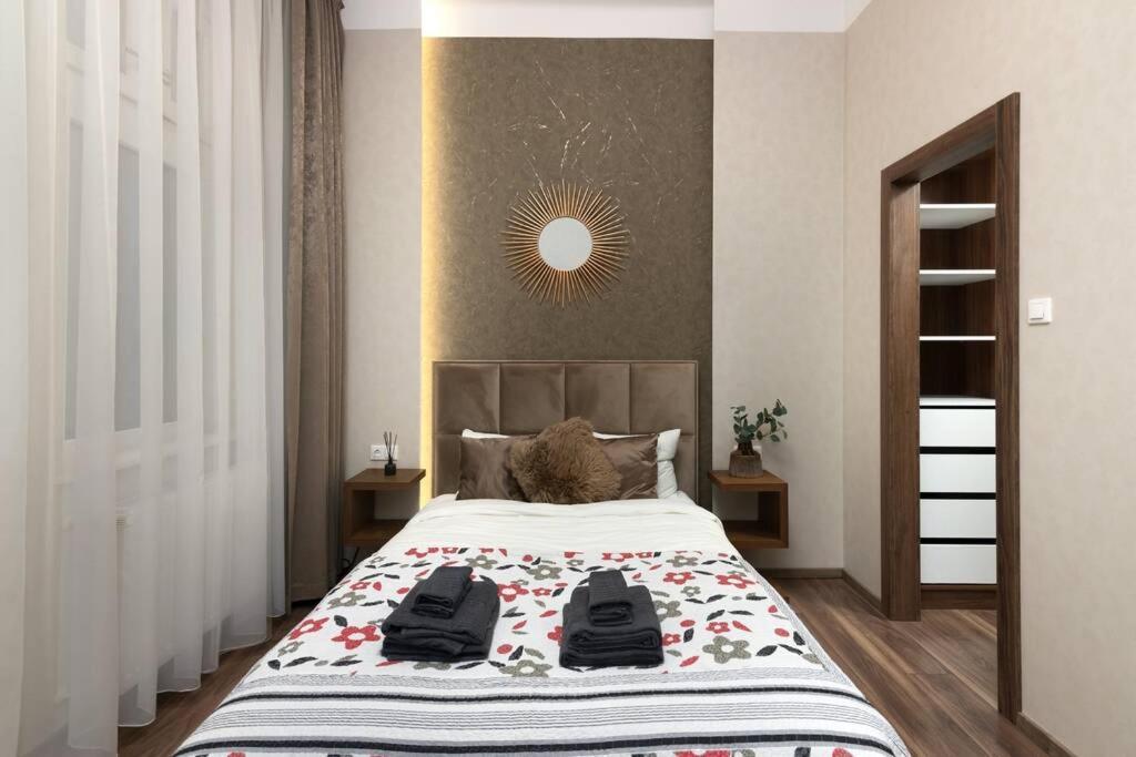 Contemporary Hidden Gem Art-Deco Residence 布达佩斯 外观 照片